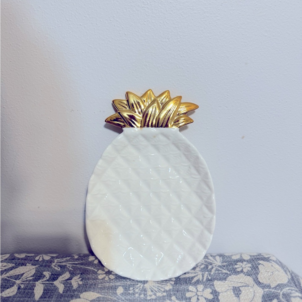 Gold and White Pineapple Ceramic Tray